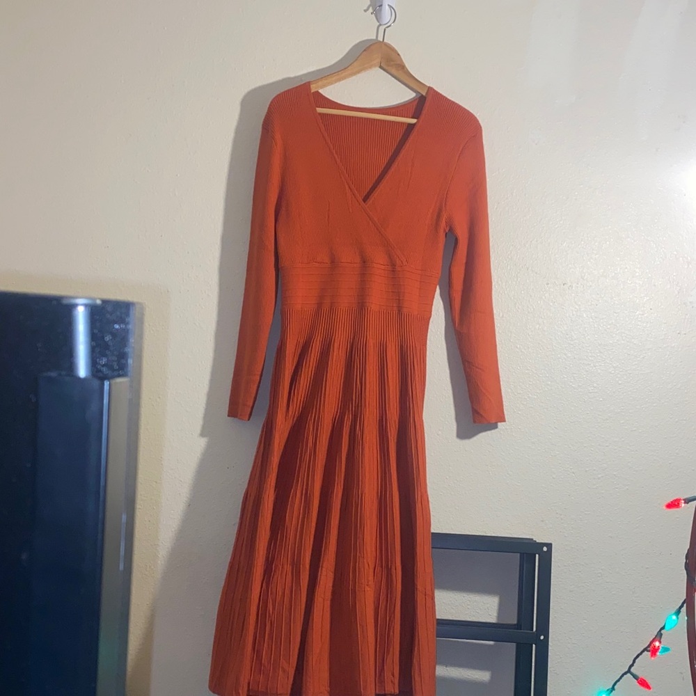 Elegant Orange Long Sleeve Dress